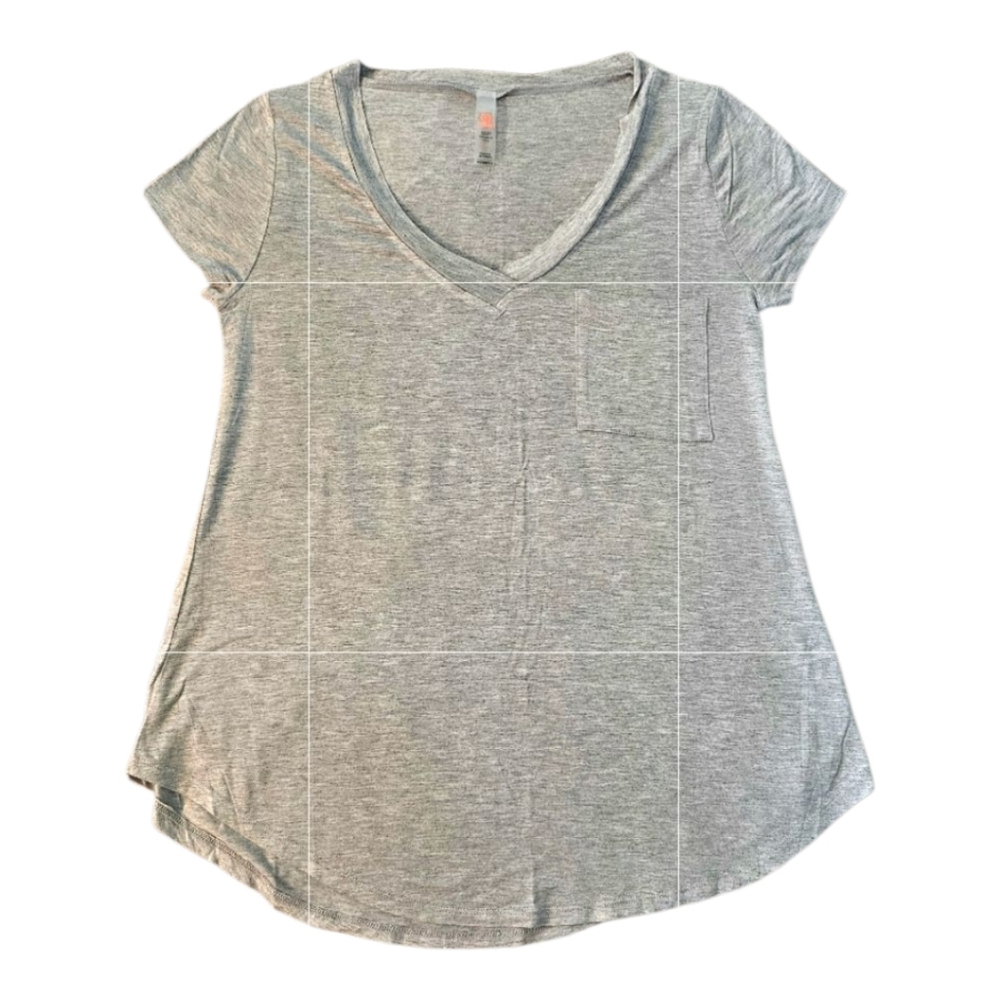 NWT Mono B V-Neck T-Shirt
